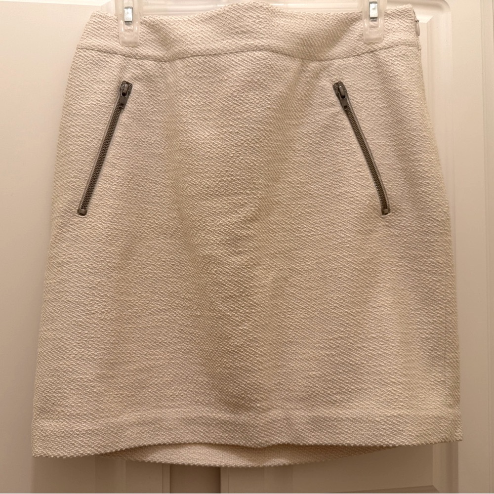 Ann Taylor White A-Line Above the Knee-Length Skirt
